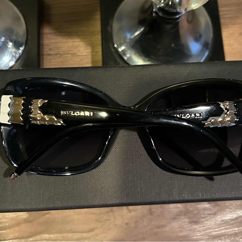 BVLGARI BLACK 8133 SUNGLASSES GOLD DETAILS-PRE-LOVED/GOOD CONDITION!😎 - Picture 9 of 15